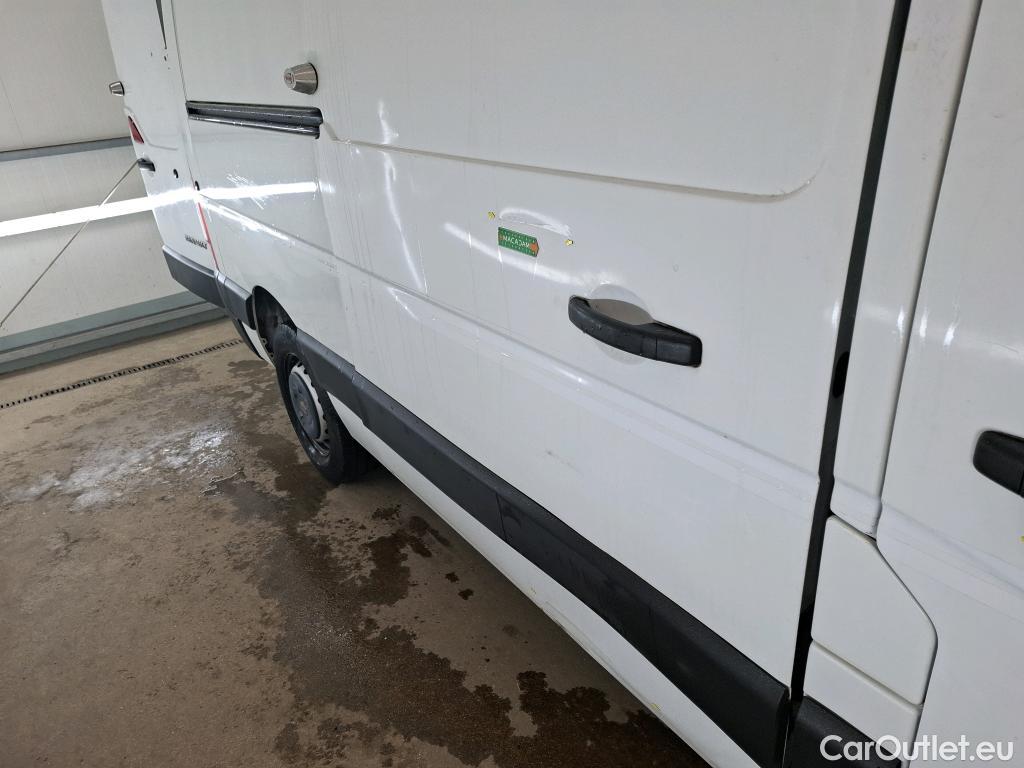  Renault  Master  III Fourgon L2H2 3 5 Grand Confort dCi #1