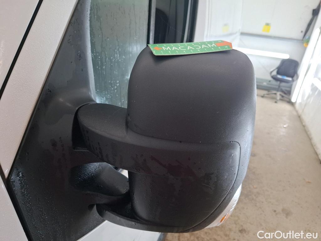  Renault  Master  III Fourgon L2H2 3 5 Grand Confort dCi #53