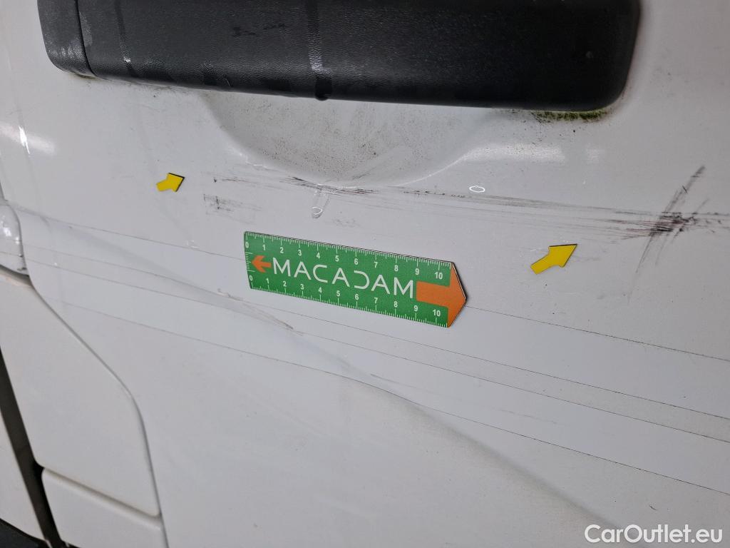  Renault  Master  III Fourgon L2H2 3 5 Grand Confort dCi #25