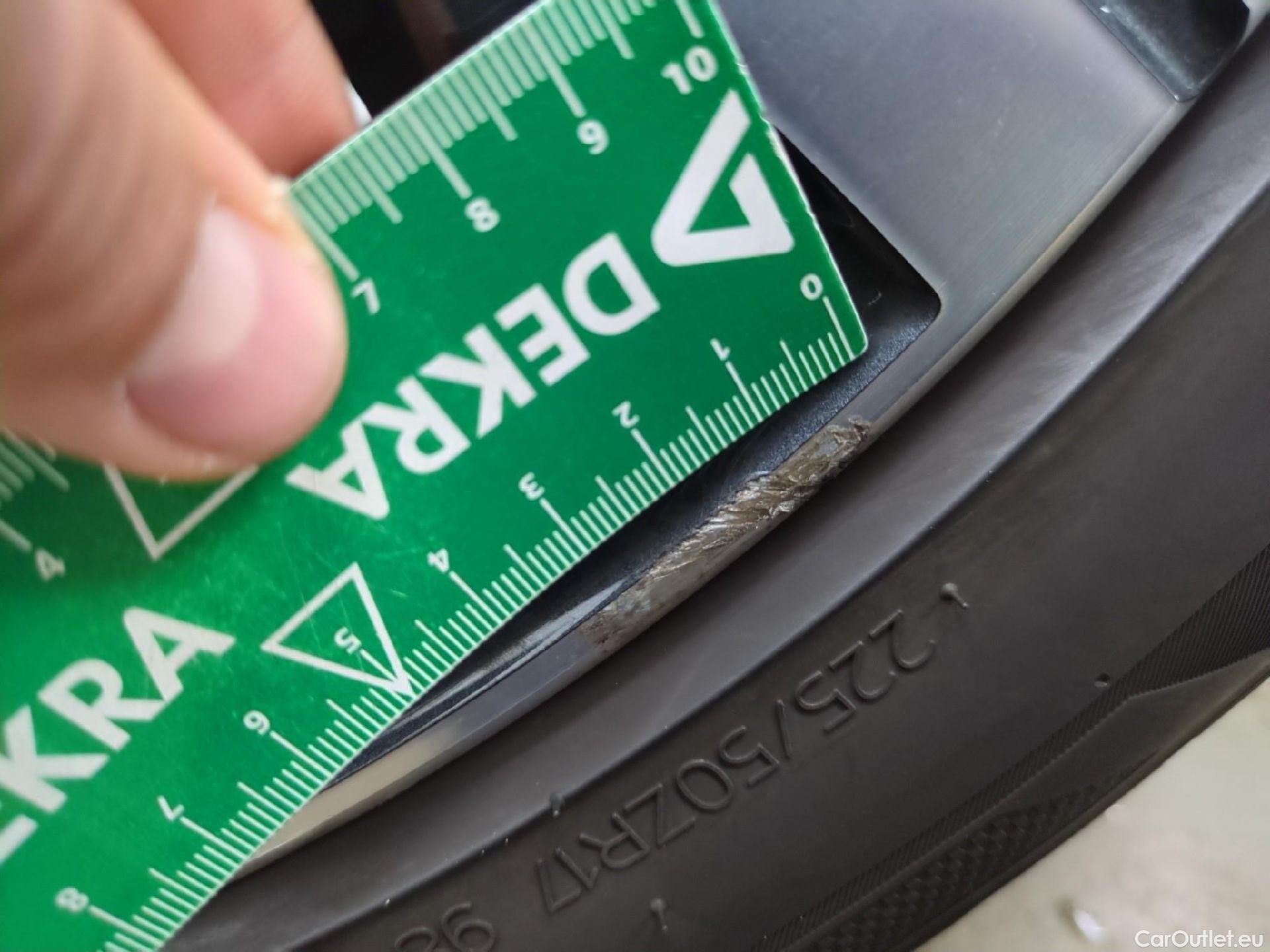  Bmw  Serie 3 Série 3 Berline 318 d Lounge 2.0 150CV BVA8 E6d #4