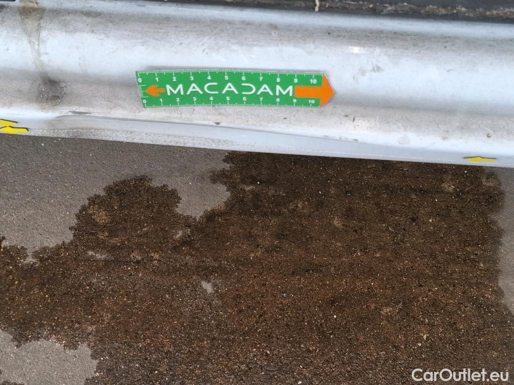  Renault  Master  III Fourgon L2H2 3 5 Grand Confort dCi #16