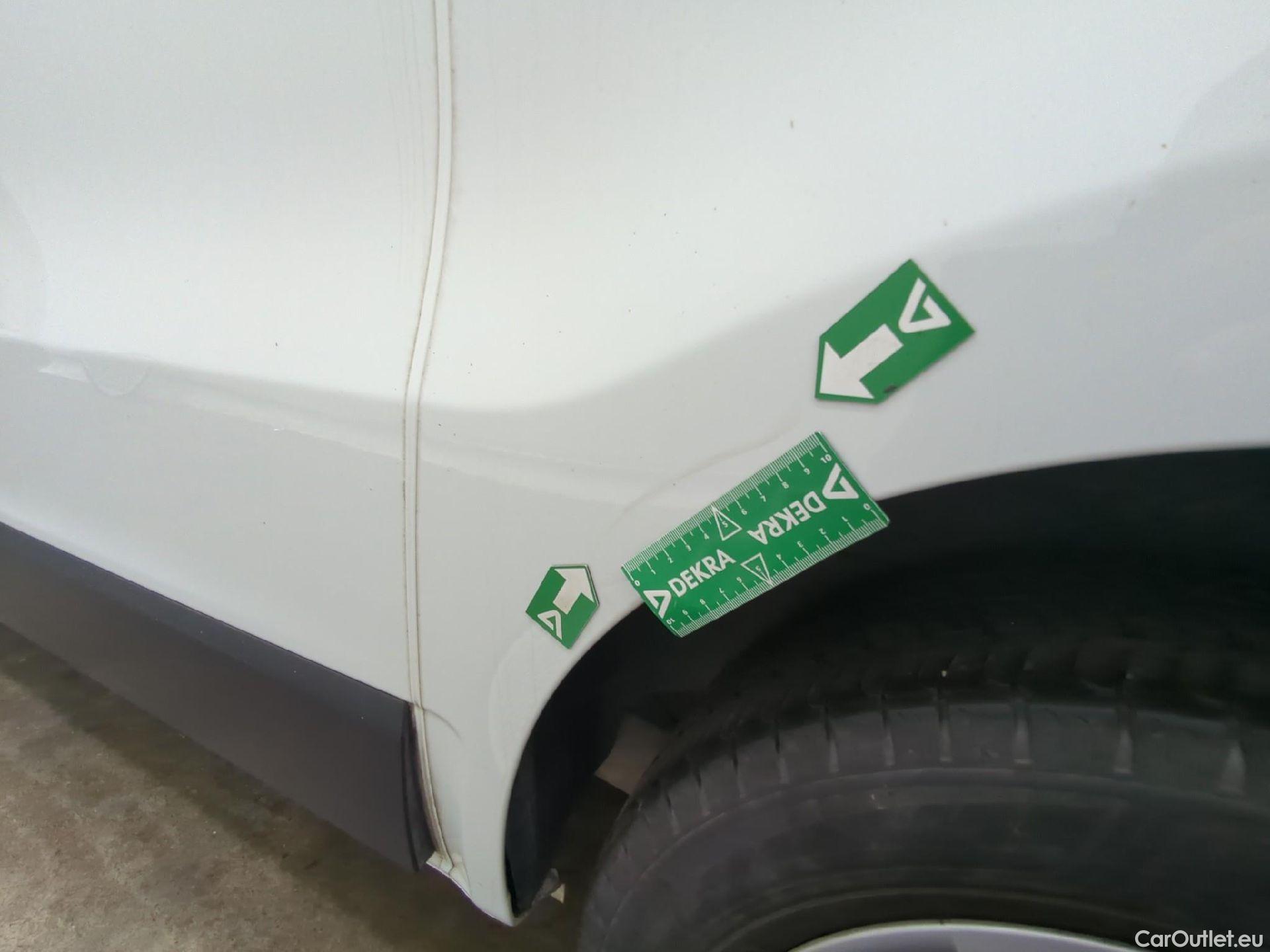  Renault  Trafic RENAULT  VU 4p Fourgon FG GCF L1H1 1000 dCi 95 E6 #32