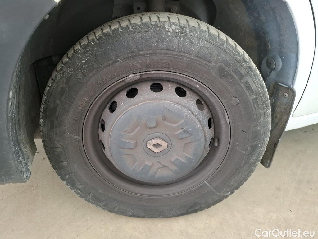  Renault  Master  Fourgon L3H2 3 5 Grand Confort dCi 135CV BVM6 E6dT #18