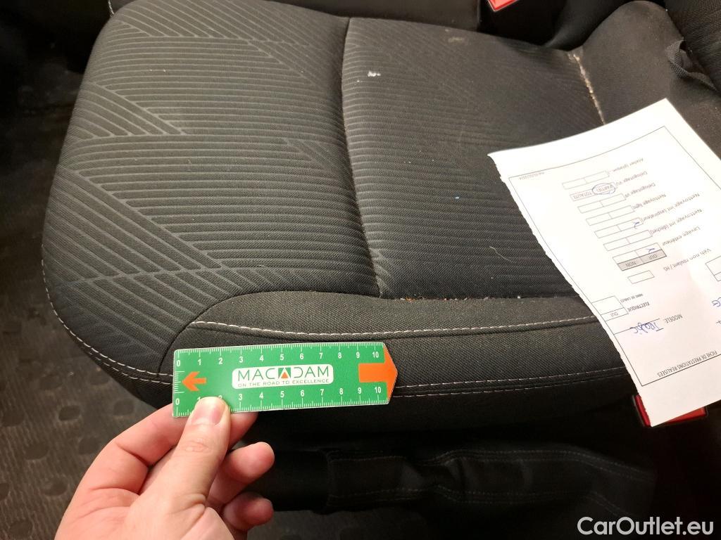  Renault  Trafic RENAULT  VU 4p Fourgon FG GCFL1H1 1000 dCi95 Stop&Start E6 #24