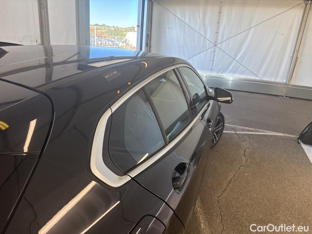  Bmw  Serie 1 BMW Série 1 / 2019 / 5P / Berline 116i Business Design #4