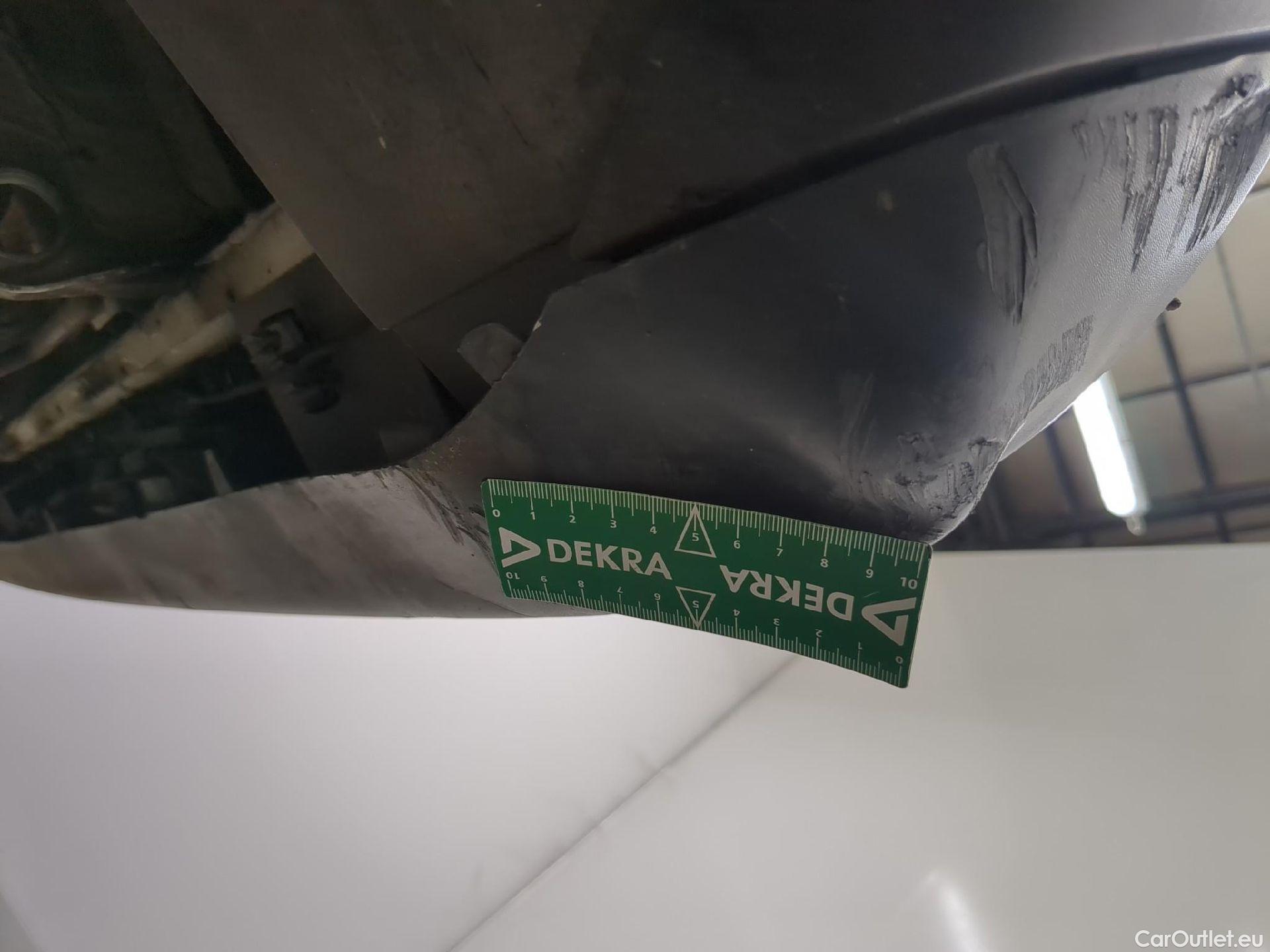  Renault  Trafic RENAULT  VU 4p Fourgon FG GCF L1H1 1000 dCi 95 E6 #35