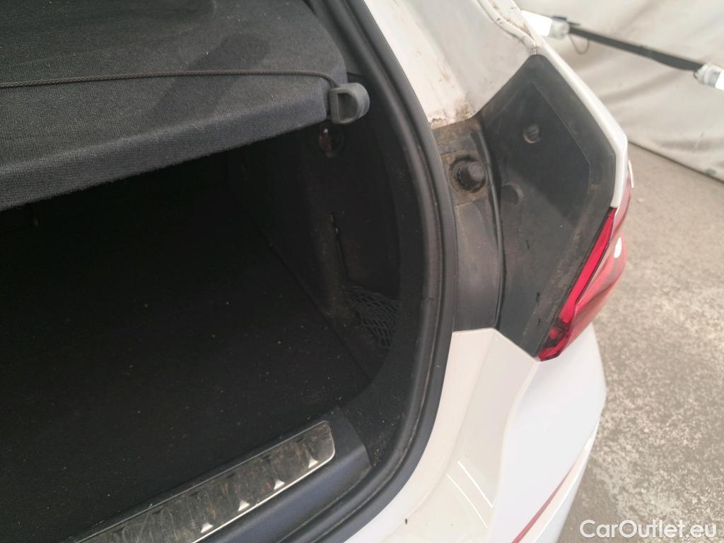  Bmw  Serie 1 Série 1 Berline 118 d Lounge 2.0 150CV BVM6 E6d #19