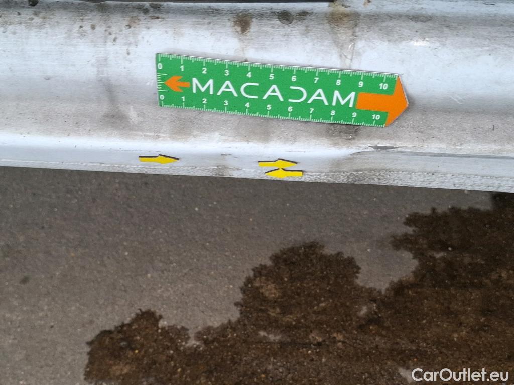  Renault  Master  III Fourgon L2H2 3 5 Grand Confort dCi #17