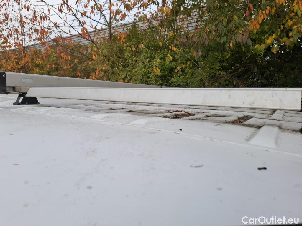  Renault  Master  Fourgon L3H2 3 5 Grand Confort dCi 135CV BVM6 E6dT #9