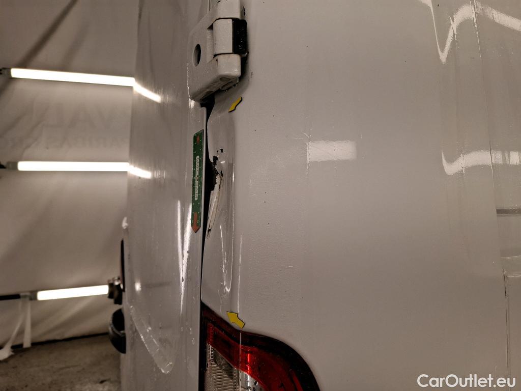  Renault  Master  Fourgon L3H2 3 5 Grand Confort dCi 135CV BVM6 E6dT 7 PLACES #22