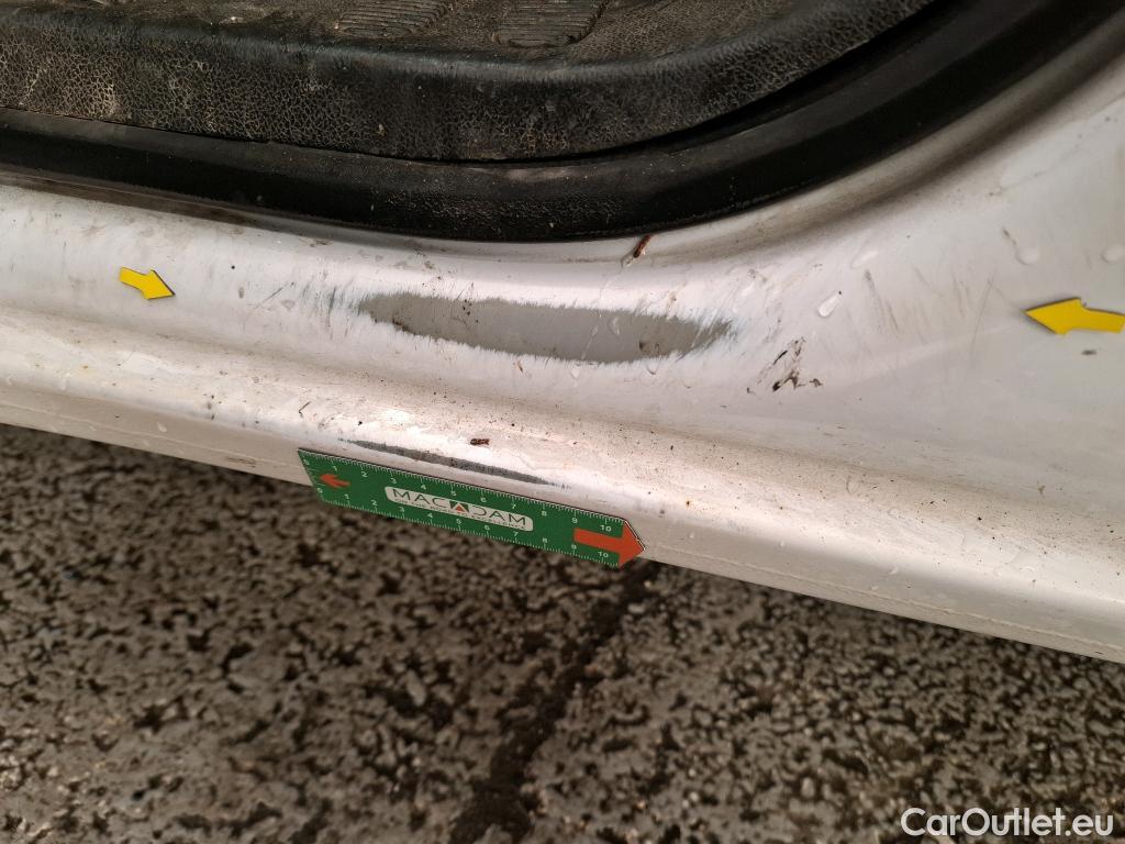  Renault  Master  Fourgon L3H2 3 5 Grand Confort dCi 135CV BVM6 E6dT 7 PLACES #27