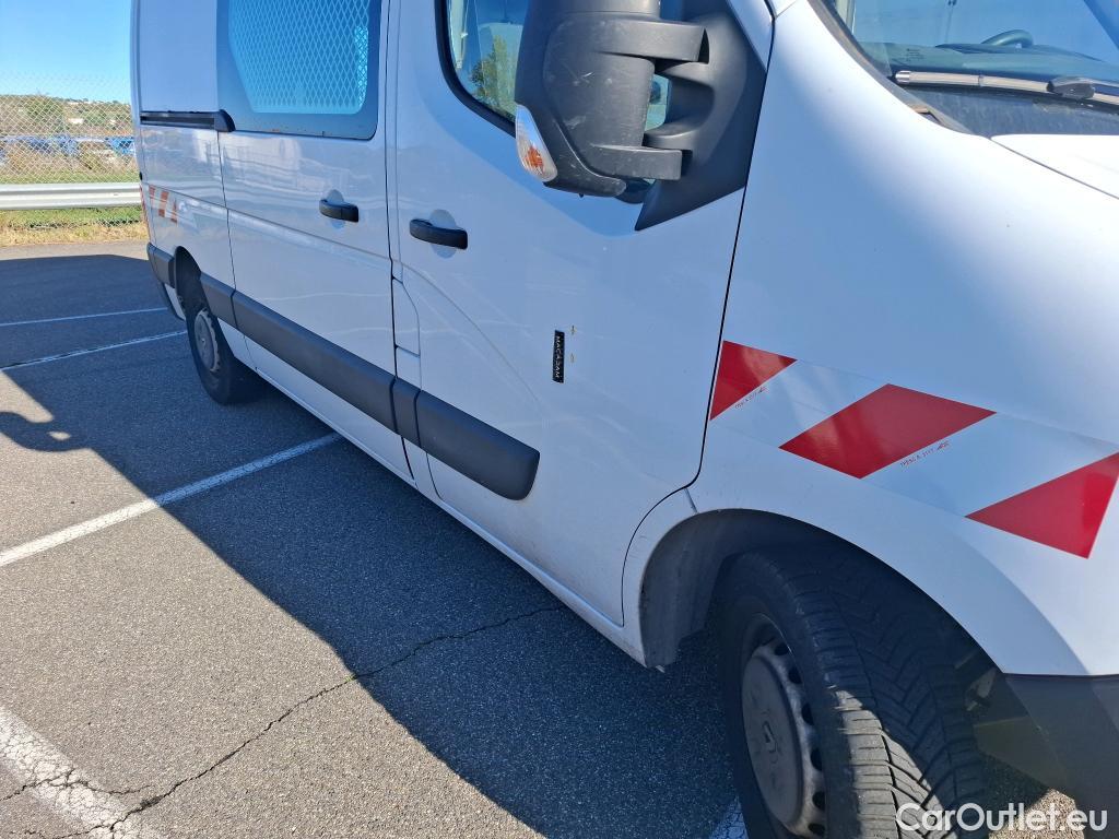  Renault  Master RENAULT  VU 4p Fourgon FG GCf Trac F3500 L2H2 Energy dCi 145 E6 #31
