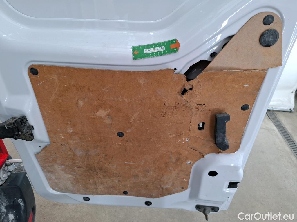  Renault  Master  Fourgon L3H2 3 5 Grand Confort dCi 135CV BVM6 E6dT #27