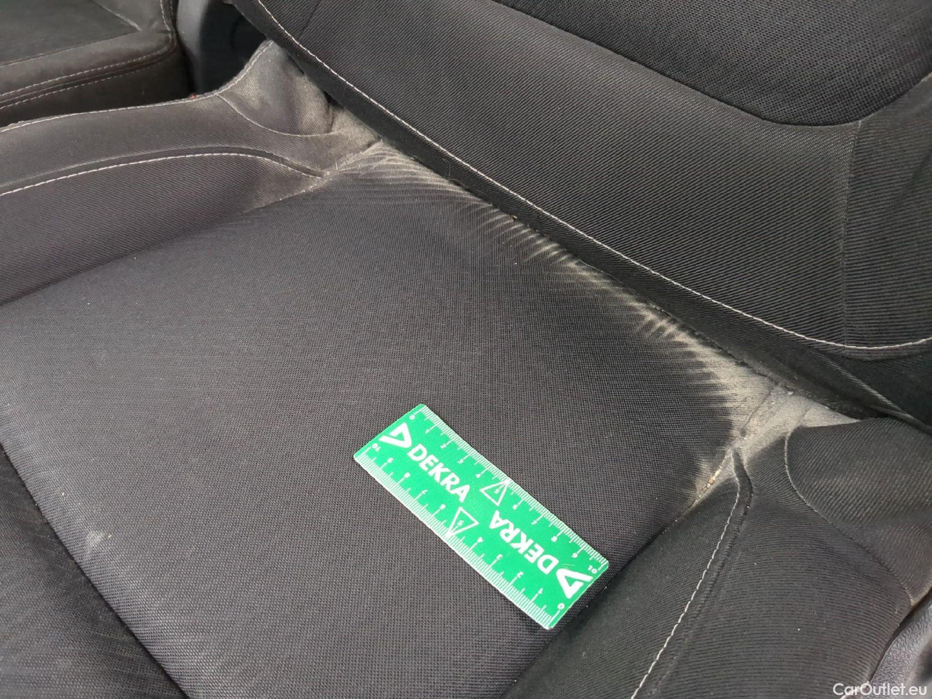  Renault  Trafic RENAULT  VU 4p Fourgon FG GCF L1H1 1000 dCi 95 E6 #1