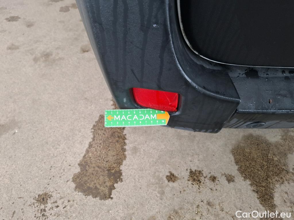  Renault  Master  III Fourgon L2H2 3 5 Grand Confort dCi #47