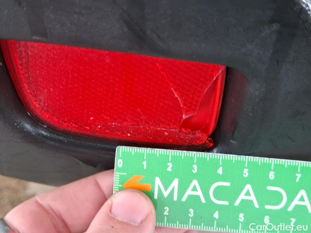  Renault  Master  III Fourgon L2H2 3 5 Grand Confort dCi #48