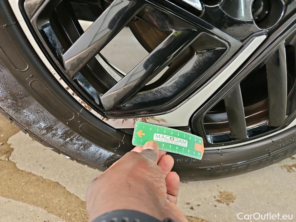  Citroen  C4 CITROEN  / 2020 / 5P / Berline PureTech 130 S&S EAT8 Shine #5