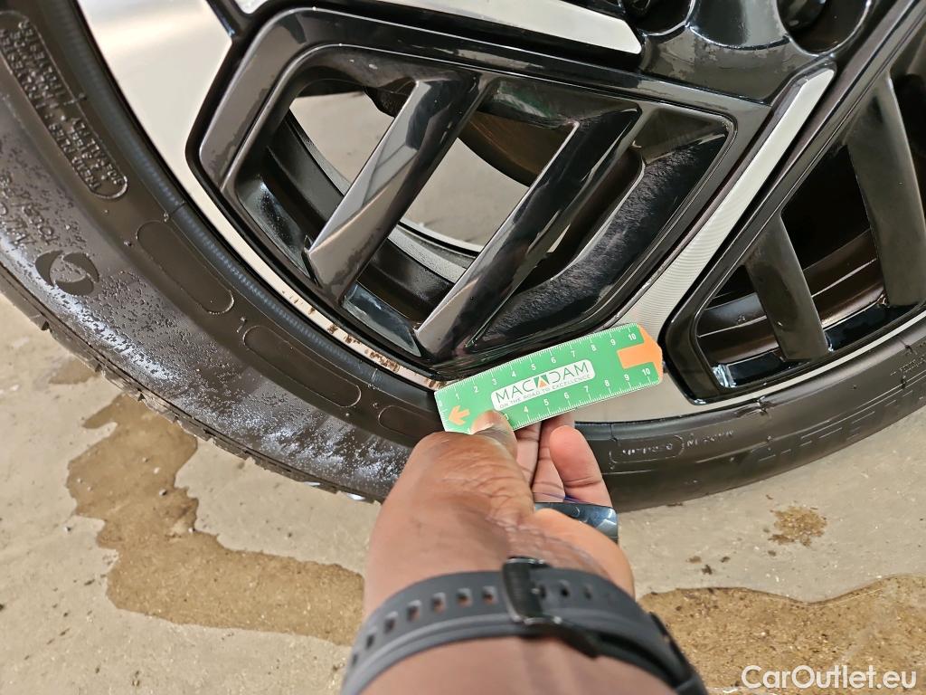  Citroen  C4 CITROEN  / 2020 / 5P / Berline PureTech 130 S&S EAT8 Shine #9