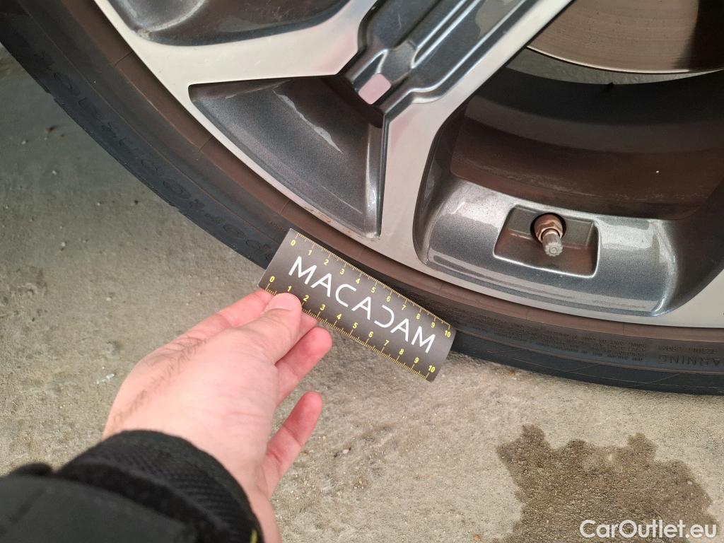  KIA  XCeed KIA  / 2019 / 5P / Crossover 1.6 GDI ISG PHEV BCKWHT EDITION DCT6(SP) / VO RECONDITIONNE - PHOTOS AVANT RECONDITIONNEMENT #14