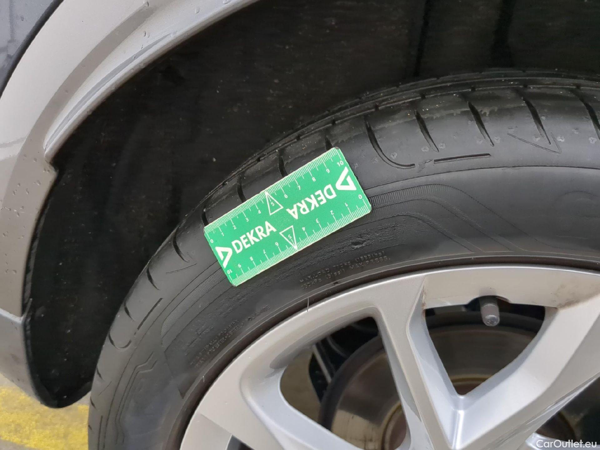  Cupra  Formentor CUPRA  / 2020 / 5P / SUV 1.4 e-HYBRID 204ch DSG6 Business Edition #8