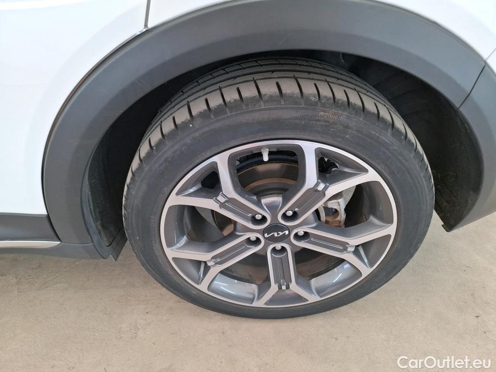  KIA  XCeed KIA  / 2019 / 5P / Crossover 1.6 GDI ISG PHEV BCKWHT EDITION DCT6(SP) / VO RECONDITIONNE - PHOTOS AVANT RECONDITIONNEMENT #7