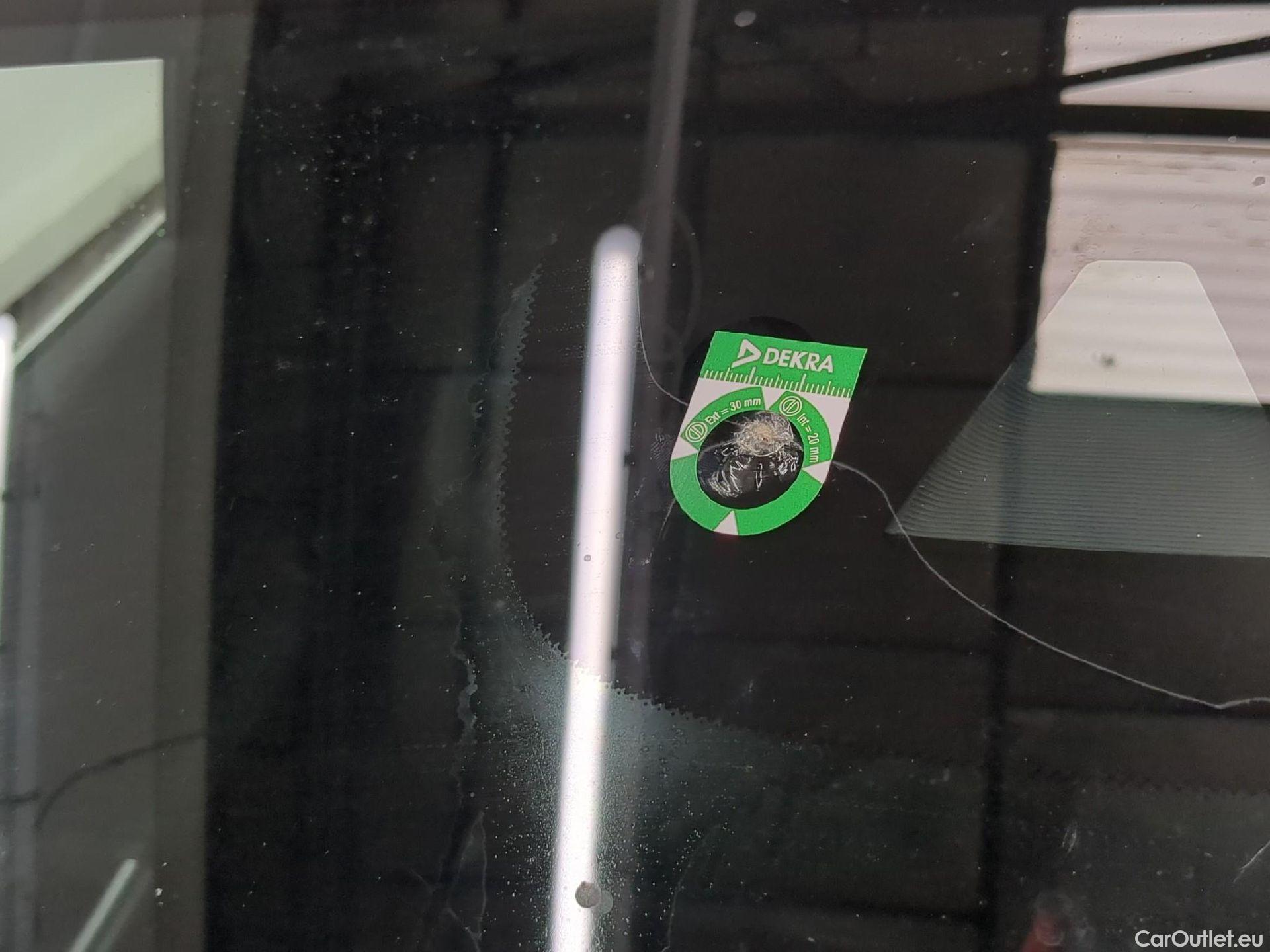  Mercedes  GLA MERCEDES-BENZ  / 2020 / 5P / SUV  250 e AMG LINE DCT #6