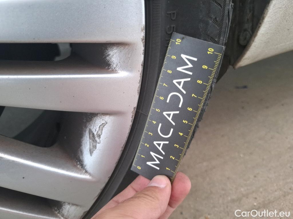  Opel  Insignia OPEL  5p Berline 1.6 CDTi 136 Auto Cosmo #70