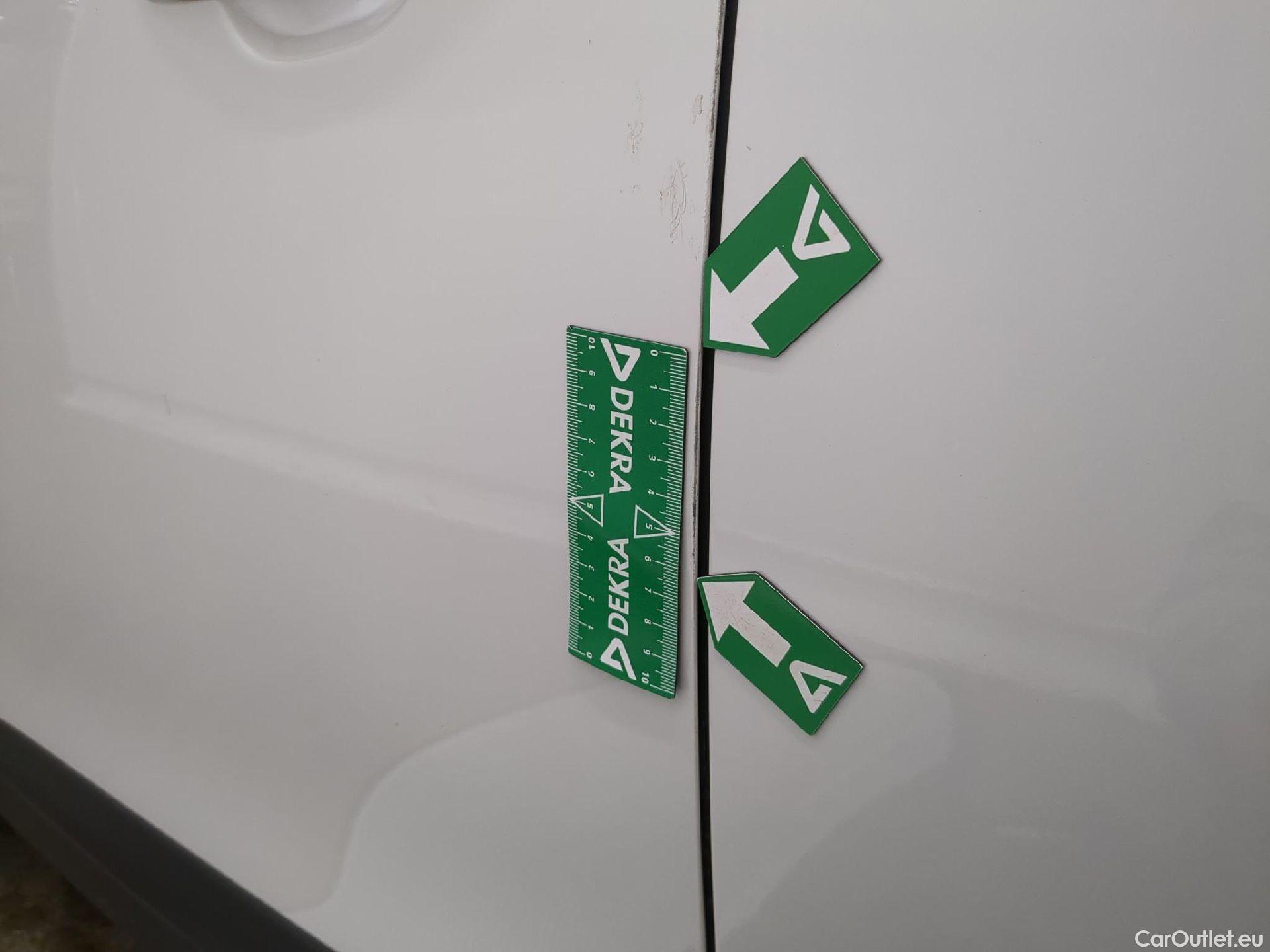  Peugeot  2008  Active Business 1.5 HDi 110CV BVM6 E6d #24