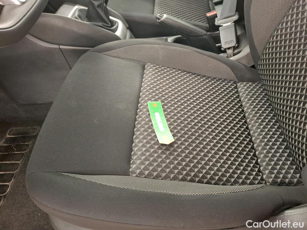  Nissan  Micra NISSAN  / 2016 / 5P / Berline IG-T 92 Acenta #5