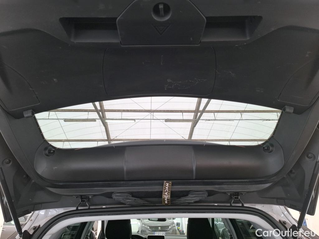  Peugeot  3008  Active Business 1.2 PureTech 130CV BVA8 E6dT #1