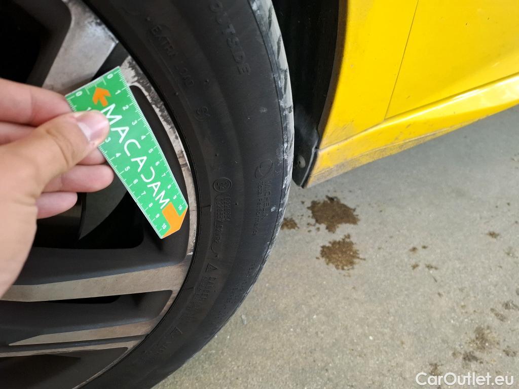  Peugeot  208  Allure Pack 1.2 PureTech 100CV BVA8 E6d #8