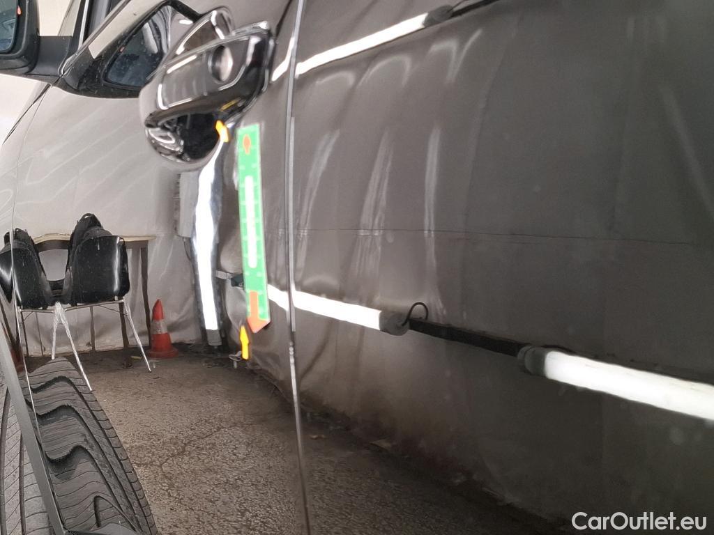  Peugeot  3008  Active Pack 1.5 HDi 130CV BVA8 E6d #12