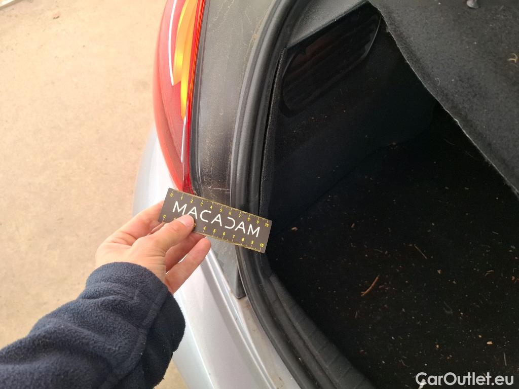  Peugeot  208  Signature 1.2 PureTech 80CV BVM5 E6dT #40