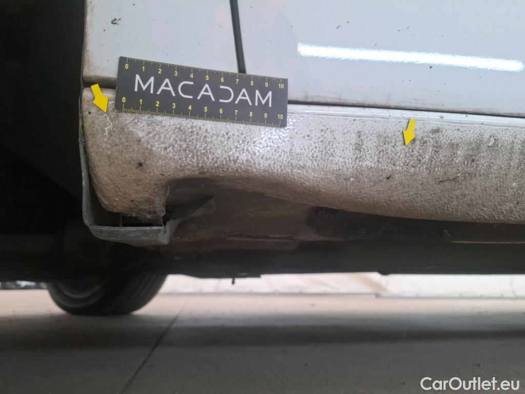  Opel  Insignia OPEL  5p Berline 1.6 CDTi 136 Auto Cosmo #42