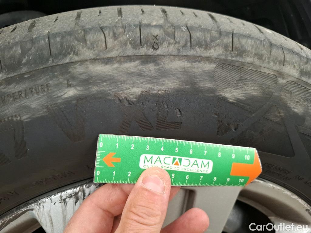  Peugeot  3008  Active Business 1.5 HDi 130CV BVA8 E6d #16