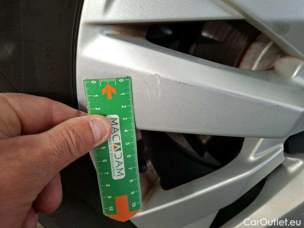  Peugeot  3008  Active Business 1.5 HDi 130CV BVA8 E6d #24