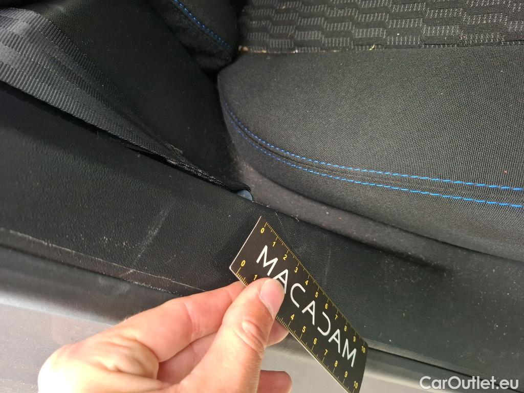  Peugeot  208  Signature 1.2 PureTech 80CV BVM5 E6dT #20