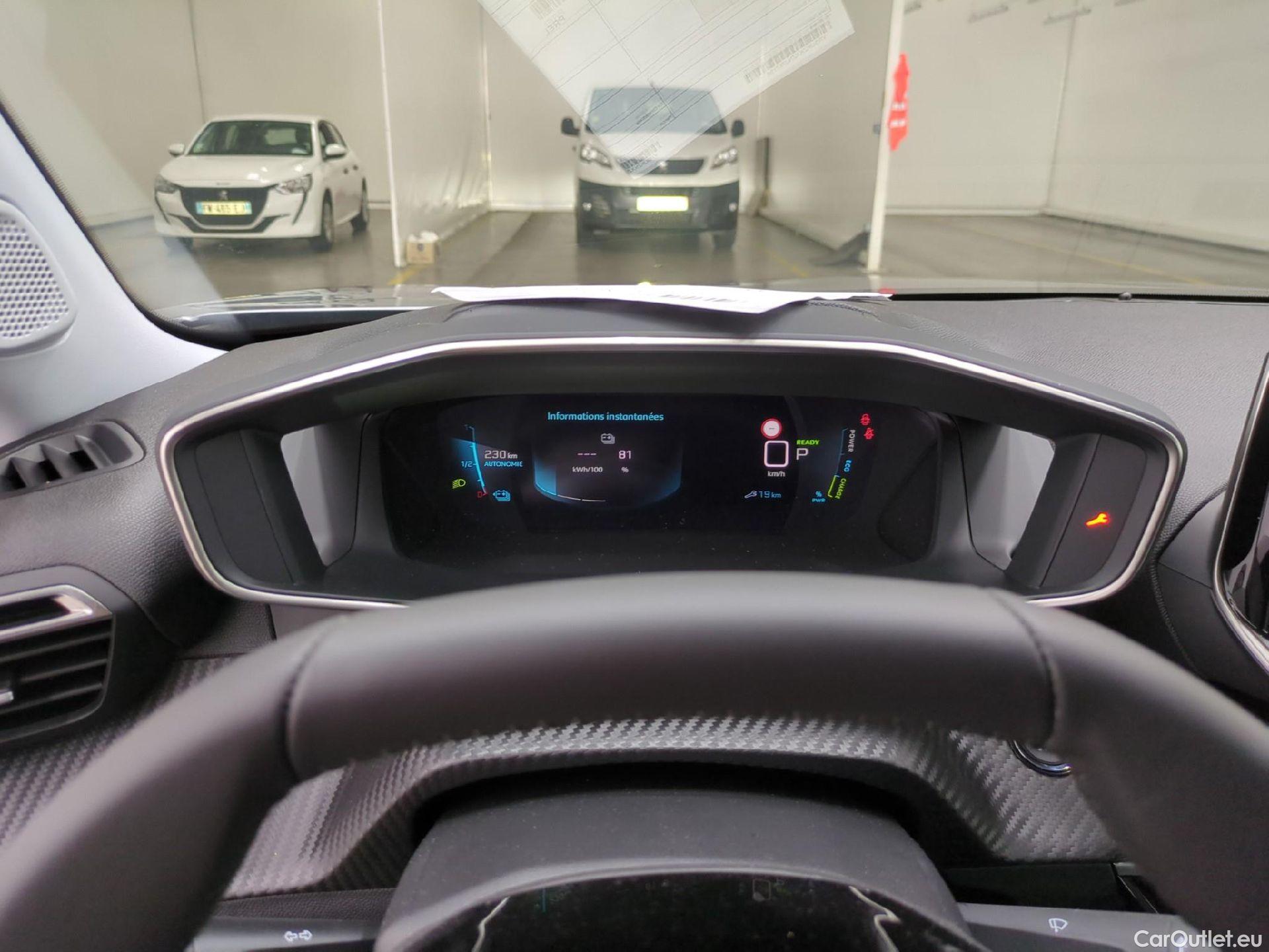  Peugeot  2008  (e-) Road Trip 50kWh BVA #1