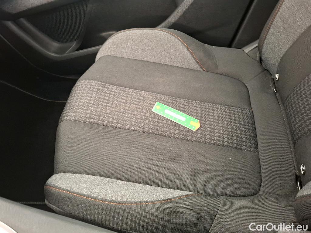  Peugeot  3008  Active Pack 1.5 HDi 130CV BVA8 E6d #18