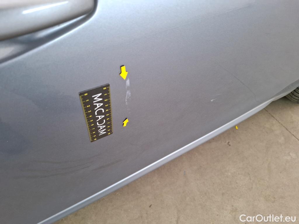  Peugeot  208  Signature 1.2 PureTech 80CV BVM5 E6dT #43