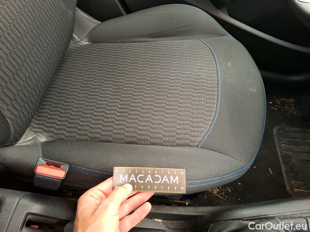  Peugeot  208  Signature 1.2 PureTech 80CV BVM5 E6dT #32