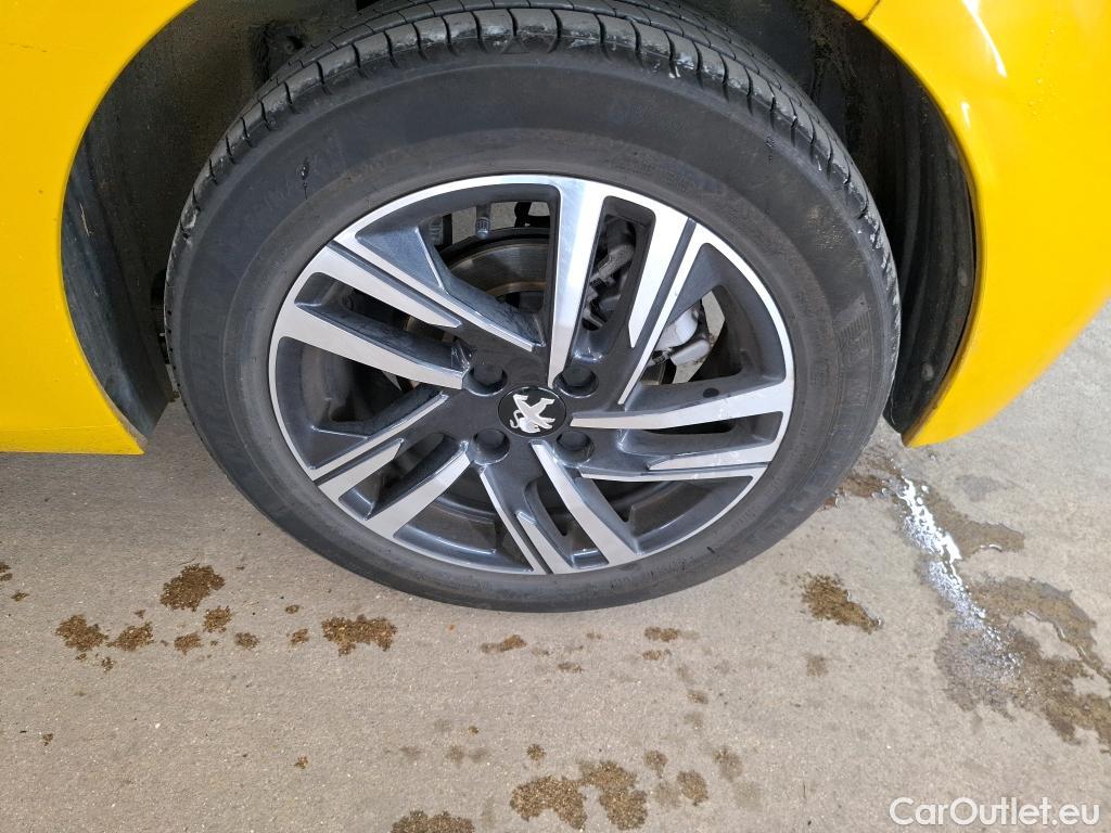  Peugeot  208  Allure Pack 1.2 PureTech 100CV BVA8 E6d #14