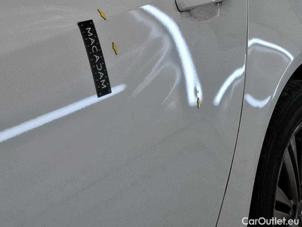  Opel  Insignia OPEL  5p Berline 1.6 CDTi 136 Auto Cosmo #93