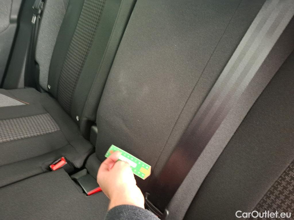  Peugeot  3008  Active Pack 1.5 HDi 130CV BVA8 E6d #20