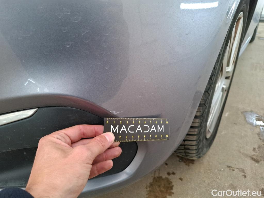  Peugeot  208  Signature 1.2 PureTech 80CV BVM5 E6dT #10