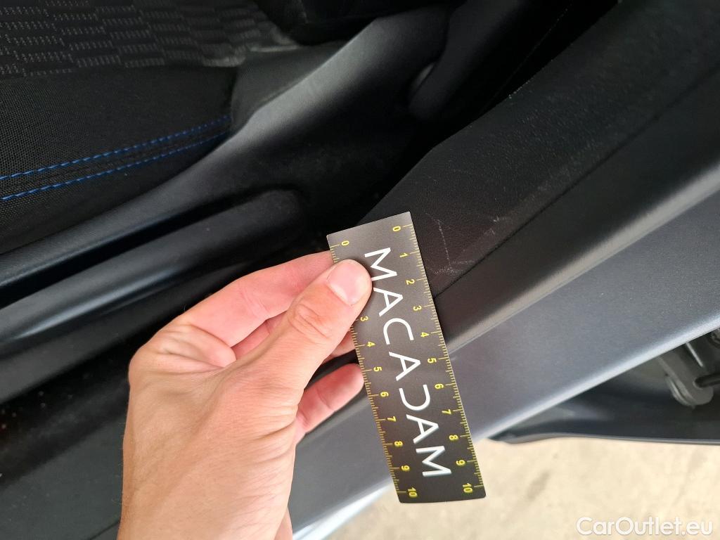  Peugeot  208  Signature 1.2 PureTech 80CV BVM5 E6dT #16