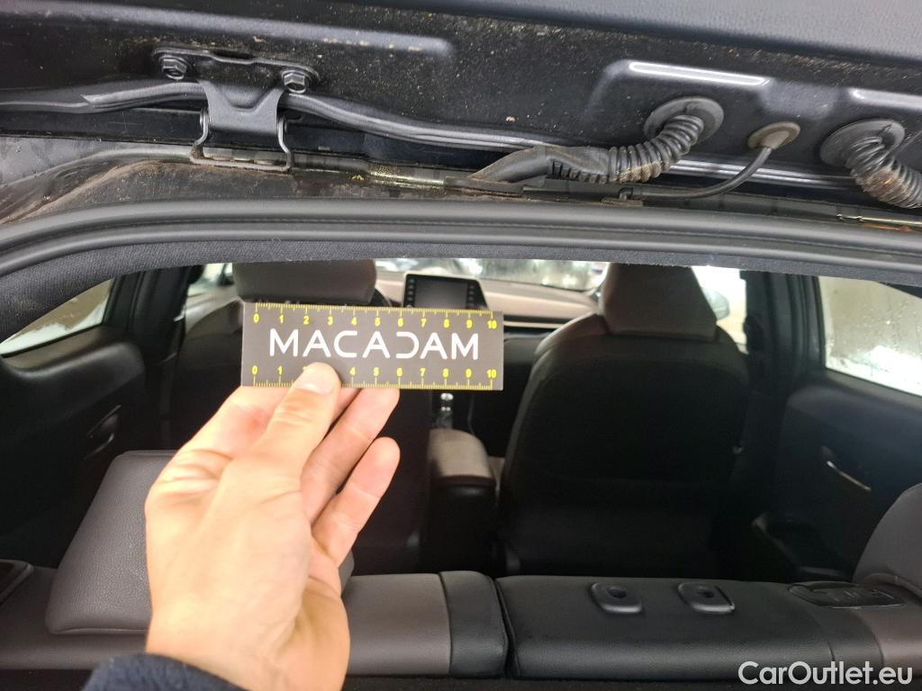  Toyota  C-HR TOYOTA  / 2016 / 5P / SUV 1.8 HYBRIDE 122 DISTINCTIVE #45