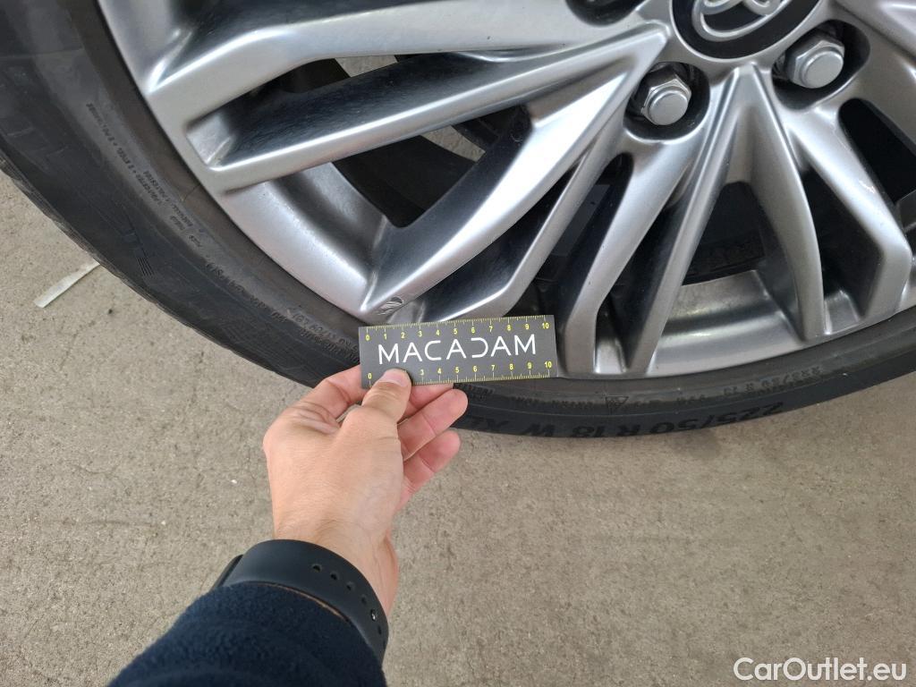  Toyota  C-HR TOYOTA  / 2016 / 5P / SUV 1.8 HYBRIDE 122 DISTINCTIVE #63