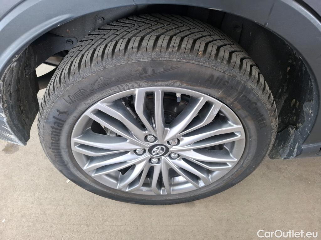  Toyota  C-HR TOYOTA  / 2016 / 5P / SUV 1.8 HYBRIDE 122 DISTINCTIVE #60