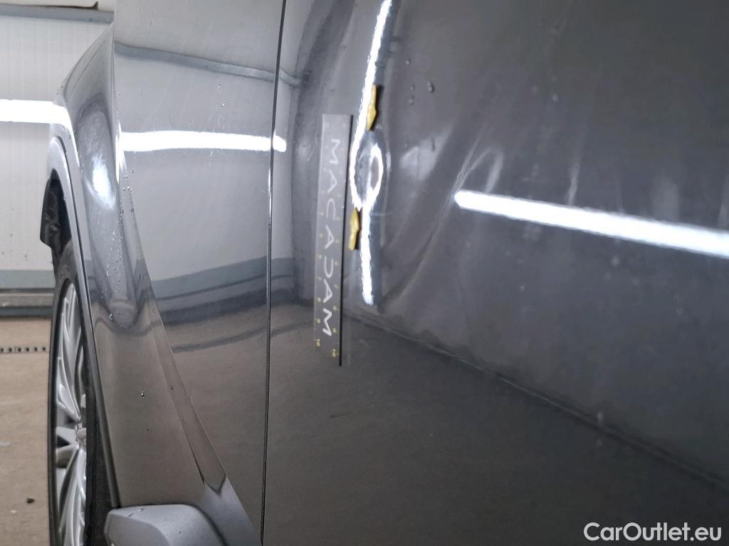  Toyota  C-HR TOYOTA  / 2016 / 5P / SUV 1.8 HYBRIDE 122 DISTINCTIVE #31